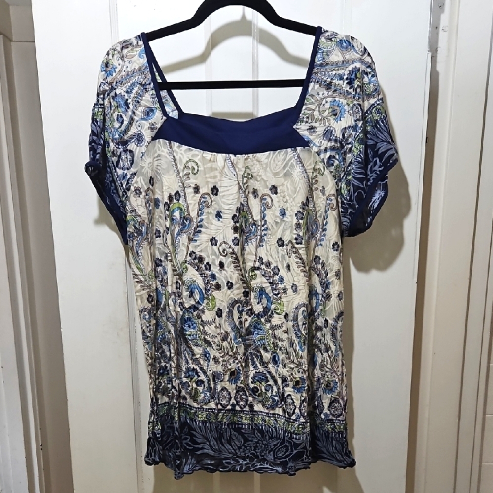 Avenue Blue and Cream Women's Top 22/24